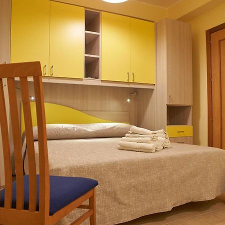 B&B Mary Grace Rossano Stazione Exterior foto