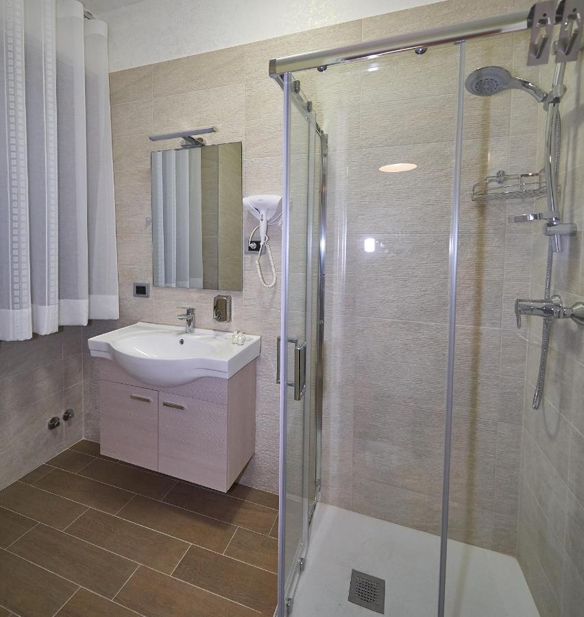 B&B Mary Grace Rossano Stazione Exterior foto